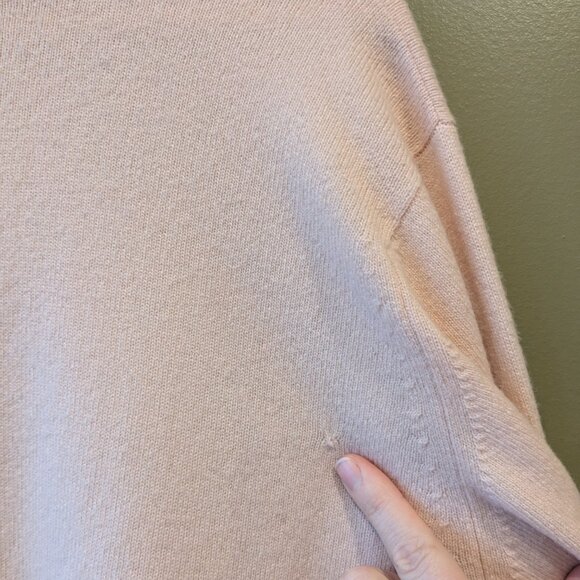 Pringle Scotland 100% Cashmere Pink Turtleneck Size Med Womens VTG 80's Sweater - Picture 11 of 15